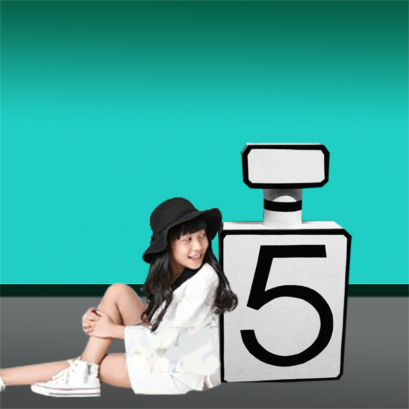 Children Photography Props Photo Wooden Mound Wooden Perfume Bottle Model Toy Photo Gallery Writing Real Clothing Shop Shooting Hem