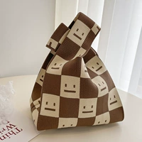 Михаге с смайливым лицом