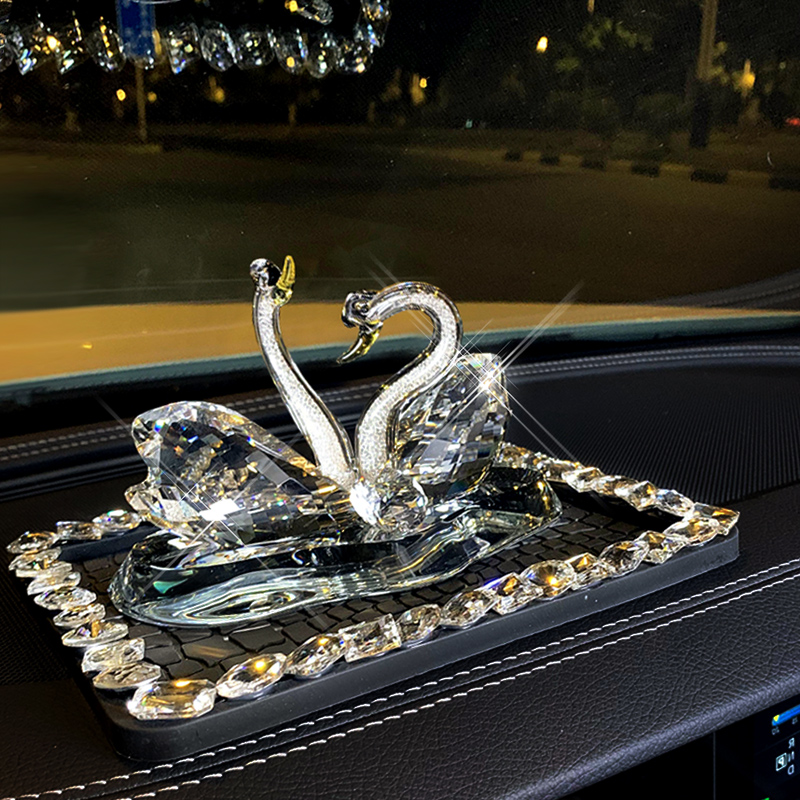Car ornament goddess crystal swan car interior products car dashboard creative high-end car decoration decoration