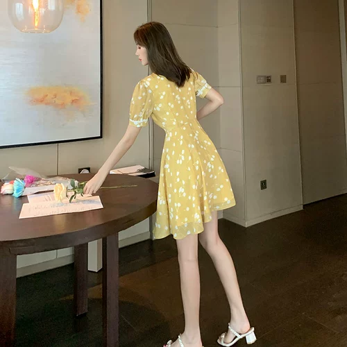 Платье, ретро юбка, приталенный желтый шифоновый корсет, в цветочек, коллекция 2021, французский стиль, подходит для подростков