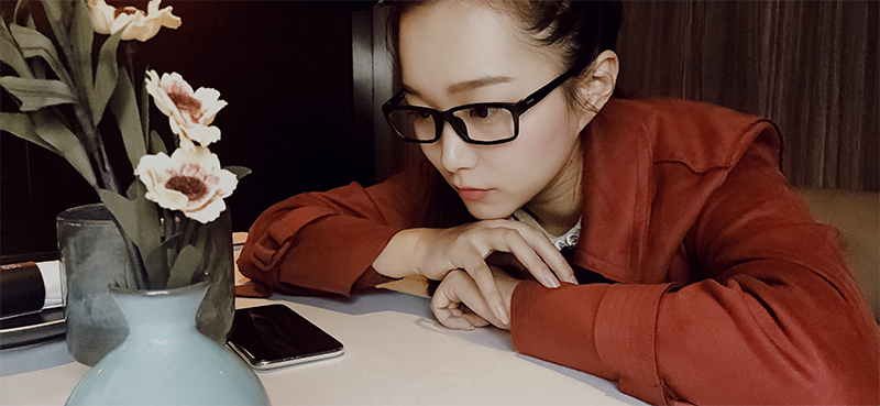 Kính cận thị nam nữ toàn khung gương phẳng retro có mắt cận thị thành phẩm có một số khung bức xạ màu đỏ kính cận đẹp