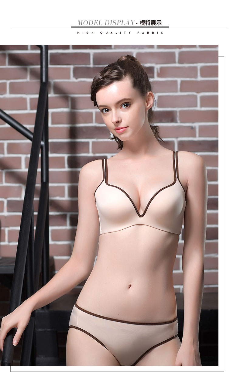 Cổ kính và hiện đại dưới chiếc ô 3 4 ly sâu V tập hợp áo ngực trên chiếc áo lót mỏng dày cô gái vô hình áo ngực 0HT816 đồ ngủ quyến rũ