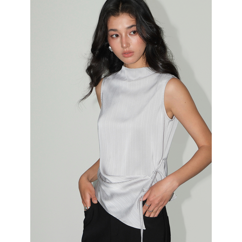 Neva Hu Intellectual Oxygen Vertical Stripe Texture Half-Turtleneck Sleeveless Shirt for Women with Waist-Cinching Pleats and Tie, Elegant Top Neva Hu Intellectual Oxygen Vertical Stripe Texture Half-Turtleneck Sleeveless Shirt for Women with Waist-Cinching Pleats and Tie, Elegant Top
