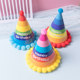 Детские и взрослые праздничные шапочки, шапочки для взрослых на день рождения, шапочки для девочек и мальчиков, модные праздничные шапочки-тортики, шапочки-конусы с помпонами и радужными вставками.