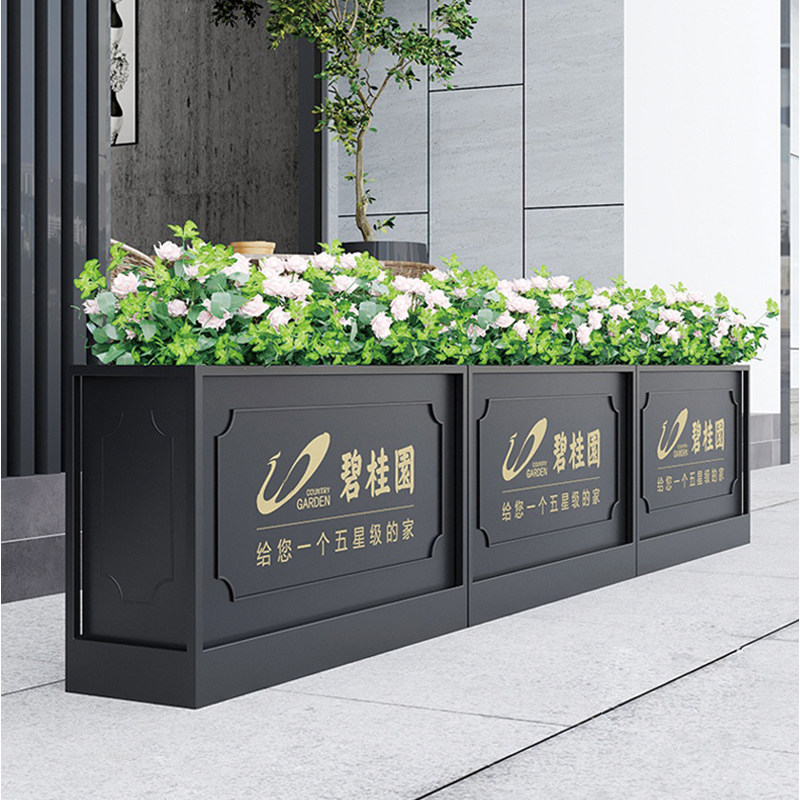 Outdoor fence simple courtyard fence fence garden wrought iron isolation flower box green flower bed outdoor wall fence fence