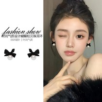 S925 silver needle woman 2024 new bow tie fashion advanced sensation pearl small crowddesign ear for ear to ear