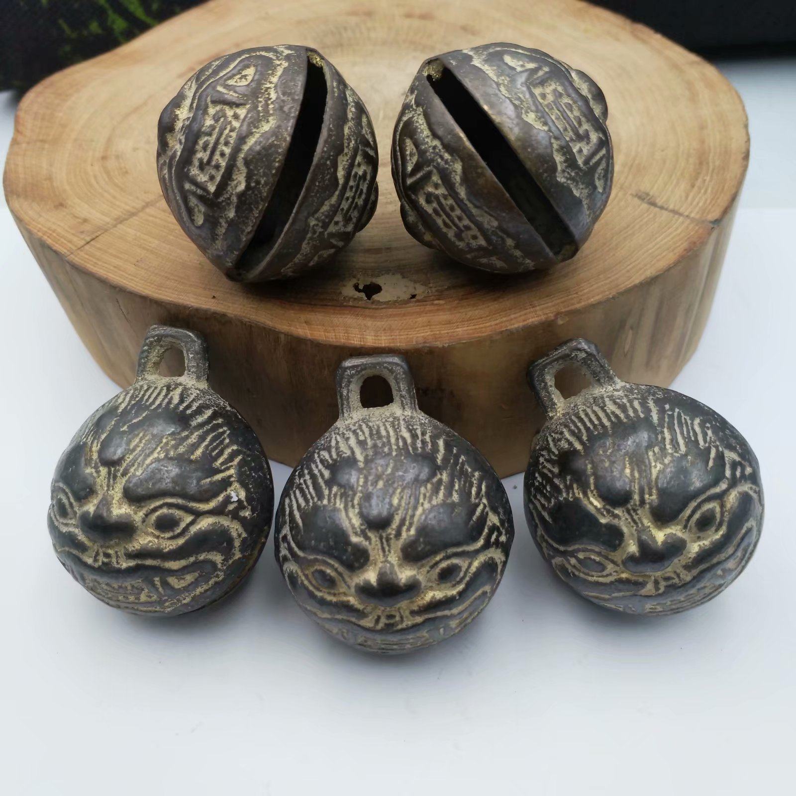 Ancient Play Miscellaneous Bronze Ware Brass Bell Double Face Tiger Head Bell Retro Pet Hanging Decoration Large Clear Bell Clang Single