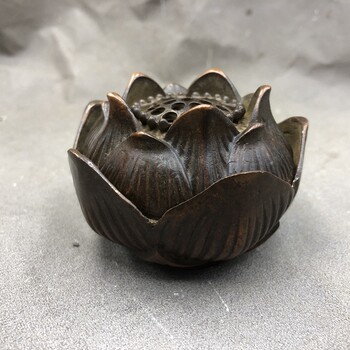 Antique Miscellaneous Incense Burner, Lotus Burner, Xuanzi Base, Incense Burner for Home Decoration, Handicraft Ornament, Alloy Material