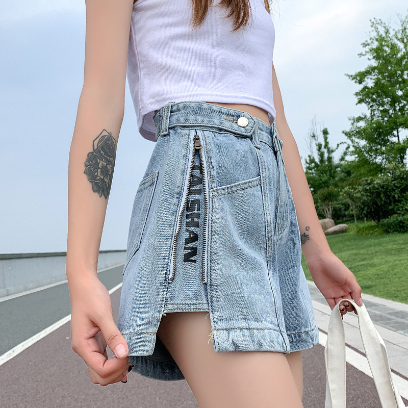 2022 New women's ultra-high-waist summer thin Jeans Shorts Female Boomers Loose a word for outside wearing ultra-short hot pants