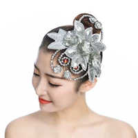 Флуоресцентные желтые три серебряные раковины с серебром сливы