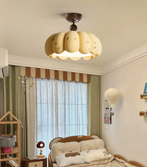 French-Style Vintage Bedroom Ceiling Light, American Retro Cream Style, Warm and Eye-Friendly, Suitable for Master Bedroom and Study, with a High-End Feel