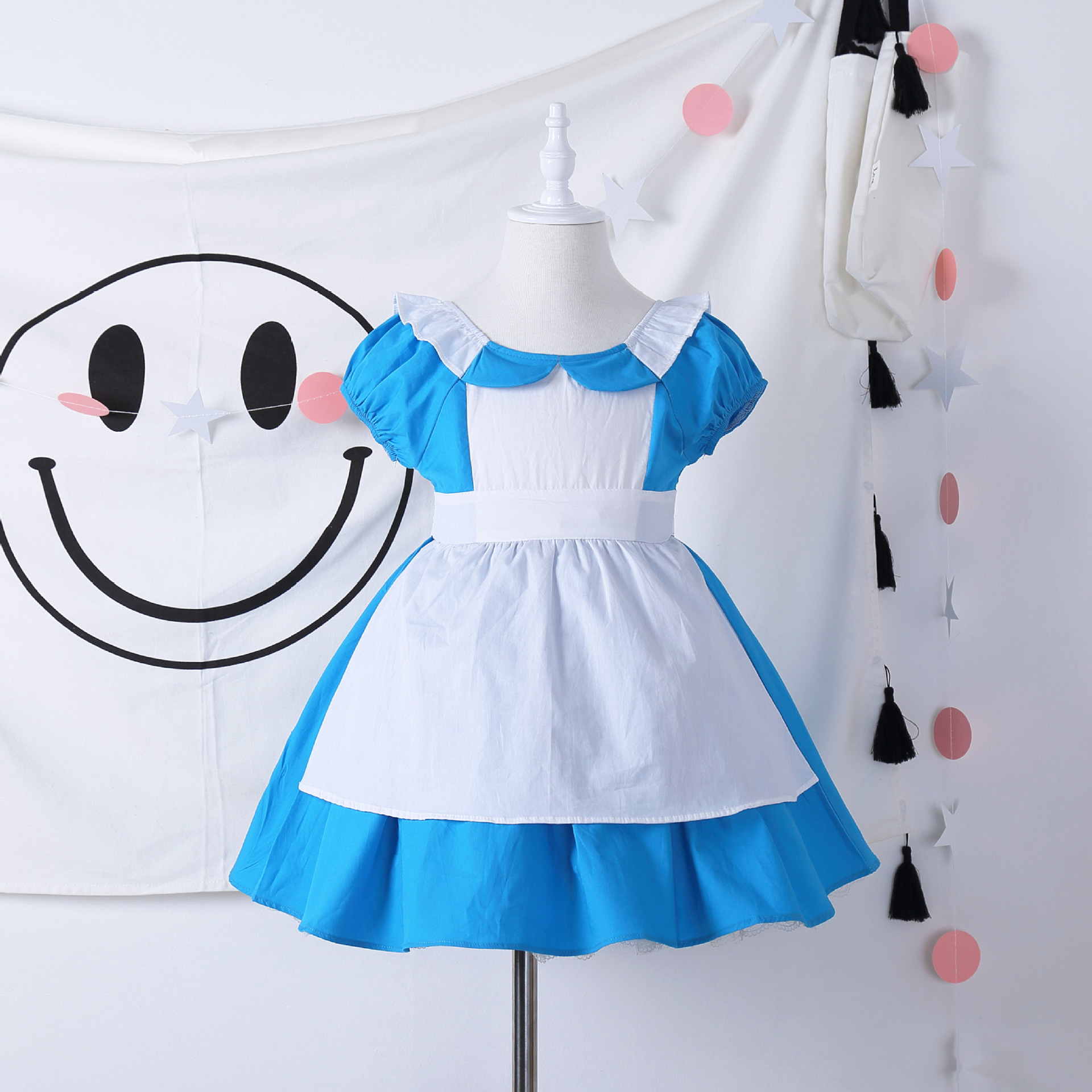 European and American Ins exploits child dress cotton girl princess dress Alice performance dress birthday Halloween dress Alice cos