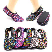 5 pairs of autumn and winter plus velvet padded printed men's and women's floor shoes and socks for adults non-slip bottom dispensing warm socks