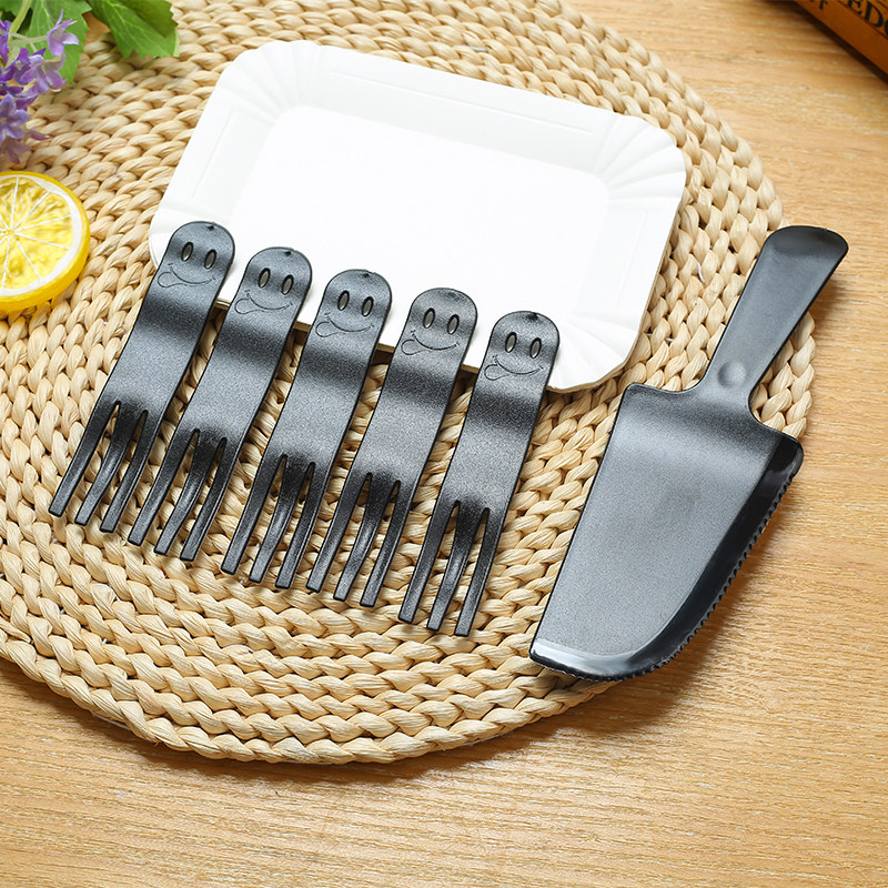 Knife Fork Cake Fork Spoon Sweet disposable independent packaging frosted smiling face tritooth black fork
