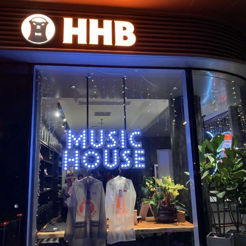 Clothing Store Children Clothing Shop Door Head Sign Billboard Design Shop Sign Luminous Character Living Room Light Bulb Neon