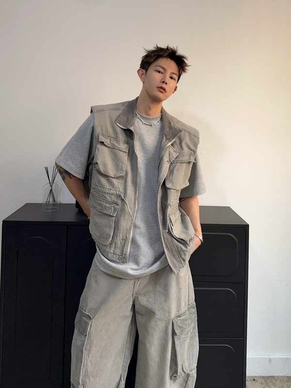 Suda American Retro Workwear Multi-Pocket Wide-Shoulder Stand-Up Collar Padded Shoulder Vest Loose Scimitar Pants Set for Men and Women