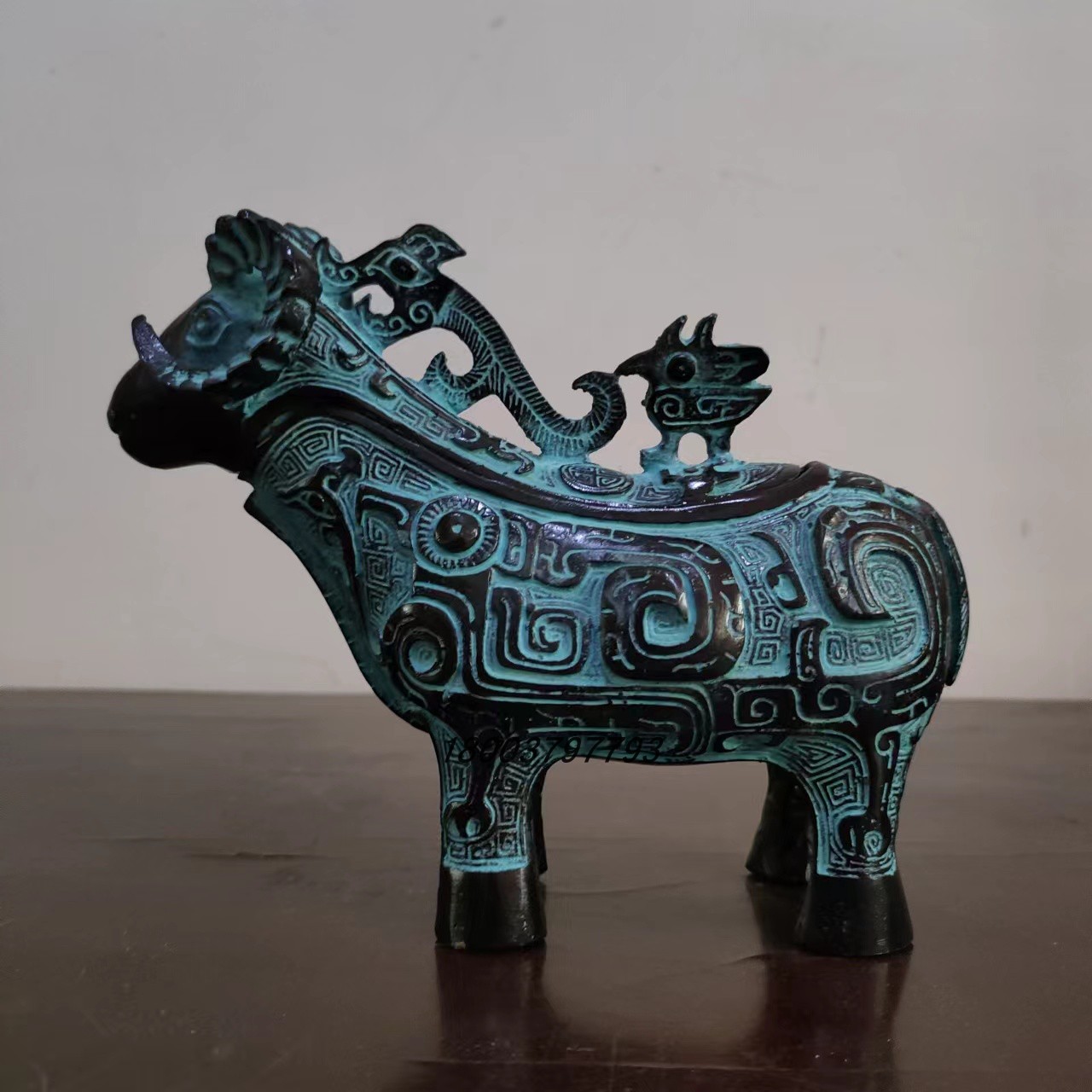 Bronzes imitated ancient pendulum pieces goat bottles Home decoration Sheep Year Mascot Bronze Sheep Ancient Wine Glass Wine