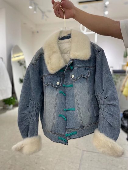 데님 파카 여성용 짧은 2022 겨울 신상 다운 안감, 밍크 모피 칼라가 있는 여성용 세련된 모피 재킷