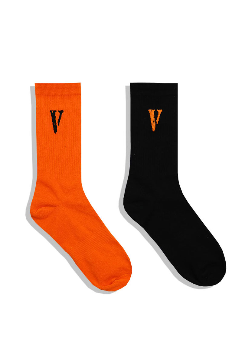 VLONE POP UP Limited Màu đen cam V Quần tất dài đường phố châu Âu và châu Mỹ FRIENDS - Vớ hàng tuần tất cổ cao