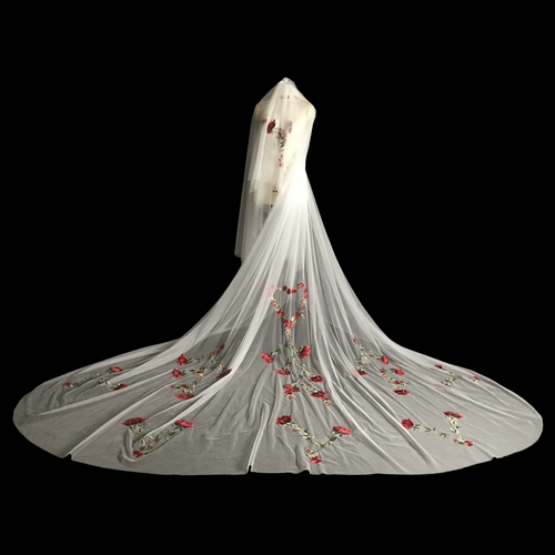 Свадебное фото невесты Роза вышитая кружевная кружевная кружев