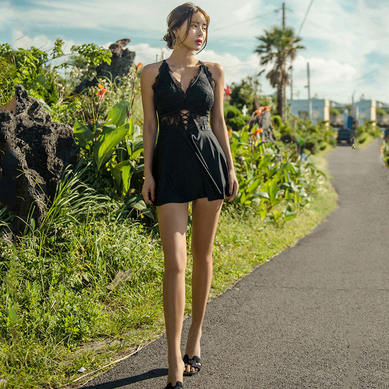 Korean plus-size swimsuit women's skirt-style one-piece black sexy cover belly slimming hot spring vacation leaky back white swimsuit