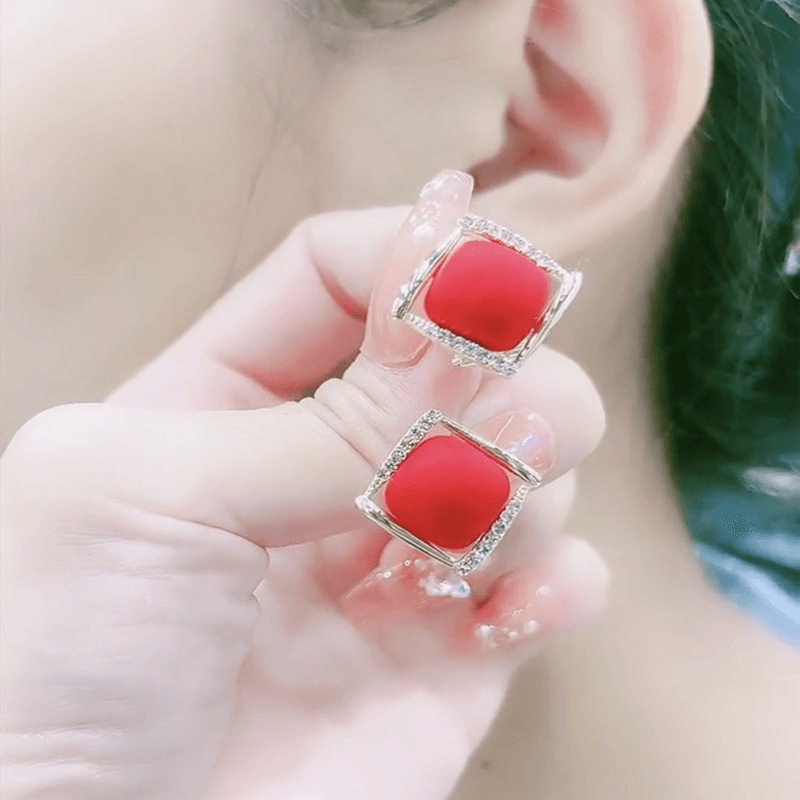 Japanese Premium New 925 Silver Needle Versatile Red Square Stud Earrings Autumn Personality Diamond-Studded Light Luxury High-End Earrings