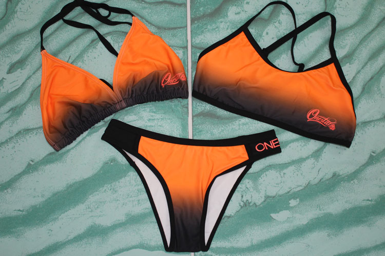 Bộ bikini gợi cảm ba mảnh không ngực Pad ngực lớn Phụ nữ đồ bơi Chơi nước Đồ lót tự nhiên thoải mái xuất khẩu bikini - Bikinis đồ bơi đi biển