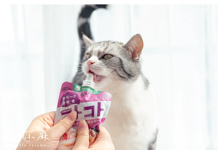 小 麻 酱 Nhật Bản Hell Kitchen Cat Sauce Wet Food Food Thực phẩm tươi tuyệt vời Gói Cat Cat Bánh kem Mèo ăn vặt - Đồ ăn nhẹ cho mèo