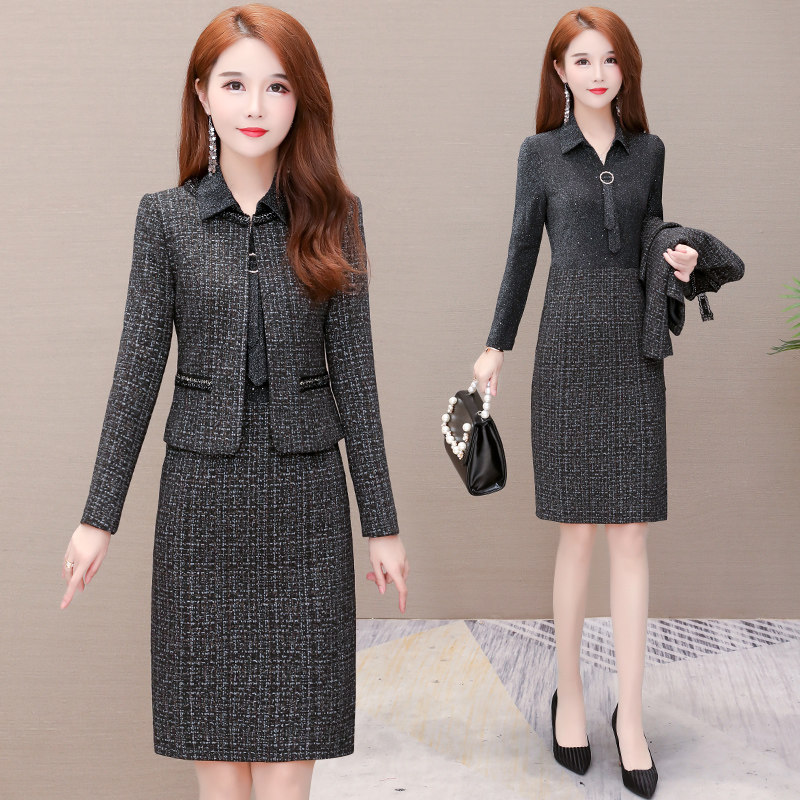 Small Ganju Gui Wife Middle Aged Taiwan Temperament 2023 New little Submom Less-age Liandress Children Spring and Autumn-Taobao