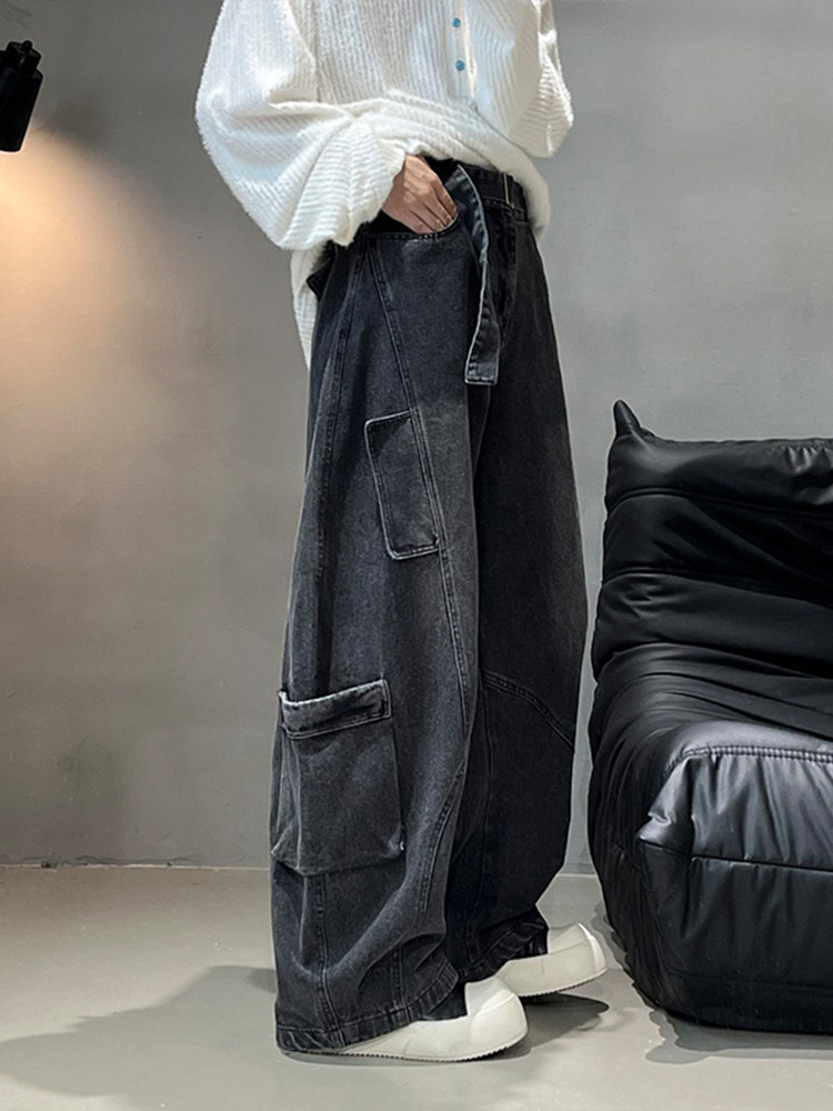 Washed Workwear-Style Curved Knife Jeans for Men, American Design with Multiple Pockets, Deconstructed Pants, Loose Wide-Leg Flared Pants