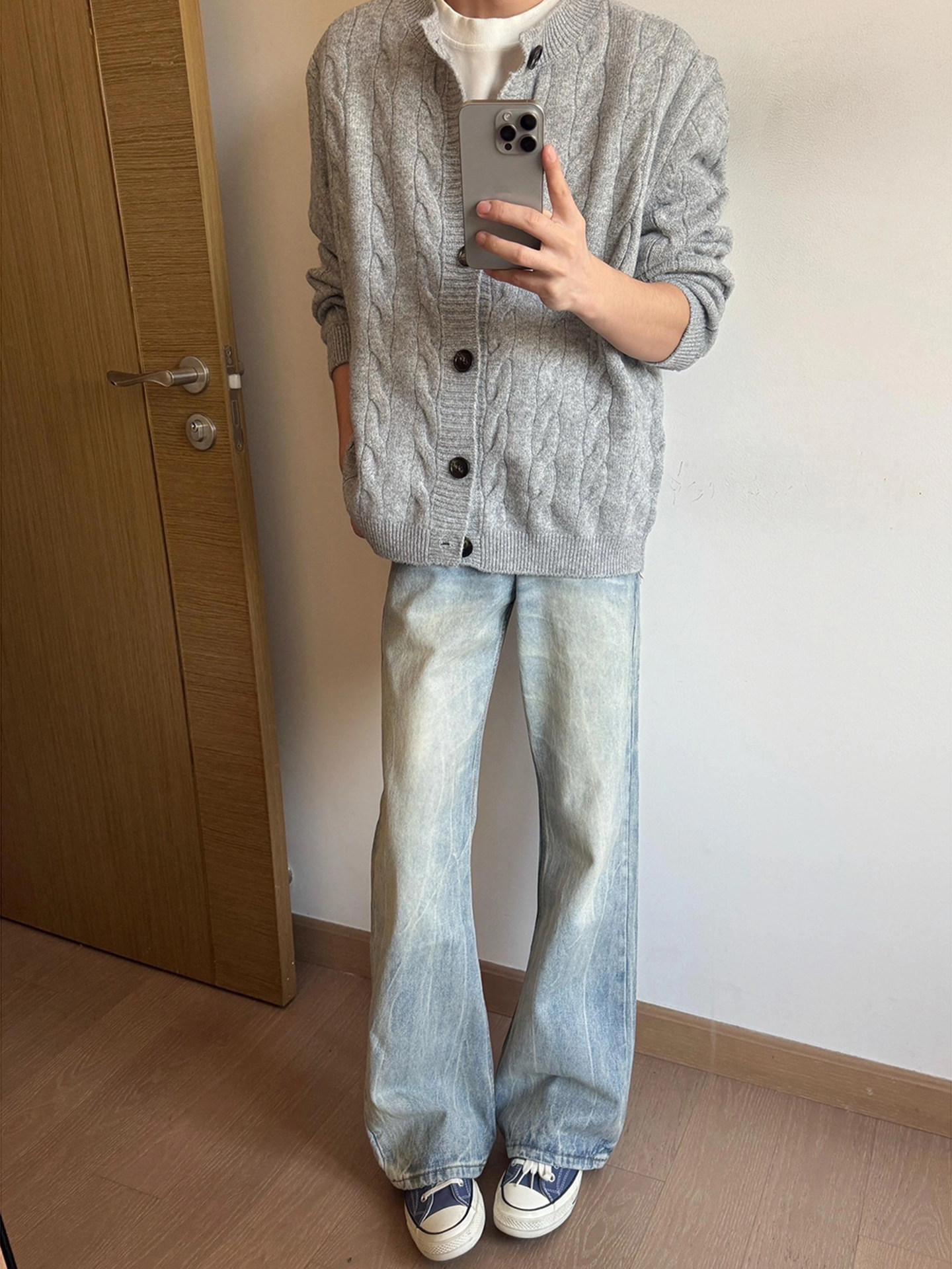 Light Blue American-Style Flared Jeans for Men and Women, Autumn and Winter Fleece-Lined Slim-Fit Pants, High-Waisted Narrow Straight-Leg Pants