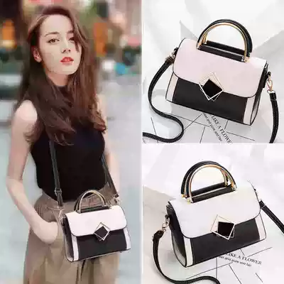 Small bag female messenger 2020 new ins tide high-end shoulder bag bag on the new texture retro leather small square bag