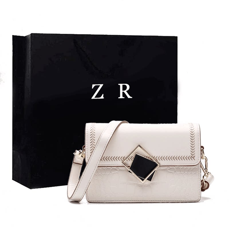 Han Edition Woman Bag 2022 new summer fashion skinny bag lady with a simple one shoulder bag