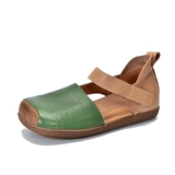 Личные туфли с плоским дном 2024 Новая кожаная женская обувь для ретро -стиль кожаные туфли римские сандалии