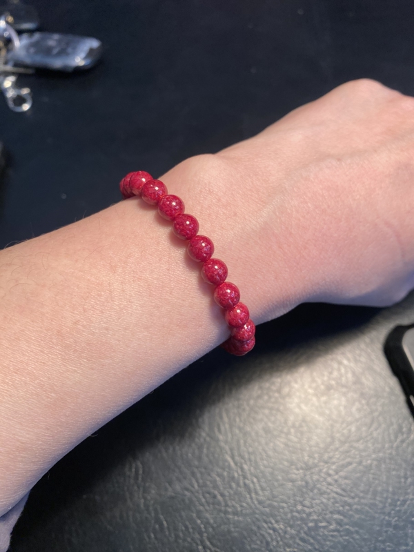 Highly Transparent Crystal Sand Pressed into 6mm Bracelets, Upgraded Version, with Larger Particles Inside and More Dynamic Movement Highly Transparent Crystal Sand Pressed into 6mm Bracelets, Upgraded Version, with Larger Particles Inside and More Dynamic Movement