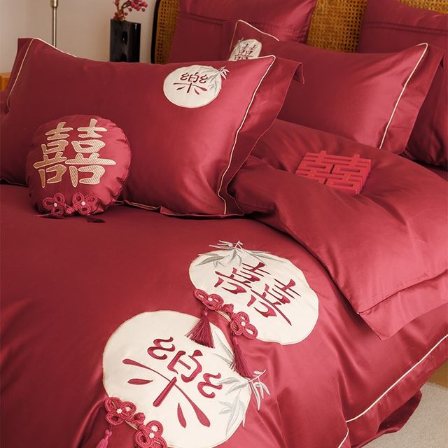 Retro Chinese wedding bed four-piece set of cotton 10A0 pieces of wedding embroidery red wedding quilt cover sheets and cover