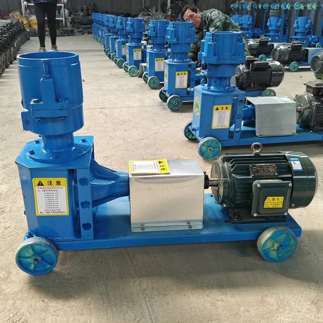 Feed pellet machine small 220v household breeding equipment chicken duck geese cattle sheep pig fish corn stalk pelleting machine