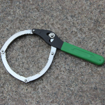 Machine filter wrench auto repair and maintenance tool oil filter element disassembly and assembly tool handcuff type oil filter wrench