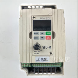 주파수 변환기 VFD004M21A 0.75KW 230V 1/3PHASE 실제 사진 VFD-M