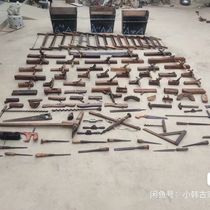 There are 38 pieces of old second-hand woodworking tools 40 pieces and 108 pieces of woodworking special tool kits.
