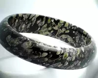 Spring blossoms Luoyang plum blossom jade bracelet natural jade bracelet peach pollen agate red emerald green jade bracelet 59