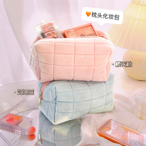 Makeup Bag Dormitory Schoolgirl Portable Skin Care Products Containing Pillow Pack 2021 New Advanced Sensins Wind small crowdsourced