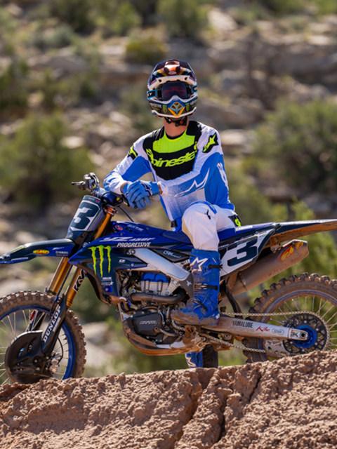 Italian A-Star Off-Road Motorcycle Riding Suit Techstar Trail and Track Breathable Sweat-Absorbent Clothing