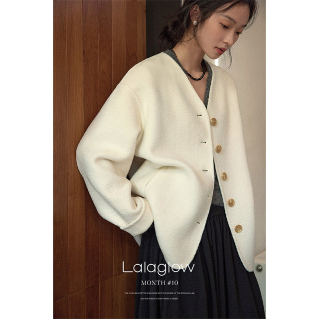 Beautiful Emperor Xiaoxiangfeng white double-sided woolen coat for women in autumn and winter, short style for small people