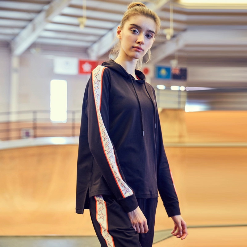 áo thể thao thể thao áo hoodie áo dài tay áo nhanh khô thoáng khí nữ áo thun ngắn đoạn eo áo len quần áo thể dục mùa xuân - Thể thao lông cừu / jumper