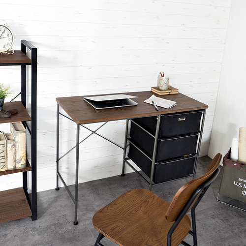 Японский стиль промышленного стиля на стой