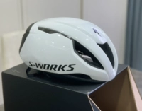 Evade3 Белая и черная суб-версия