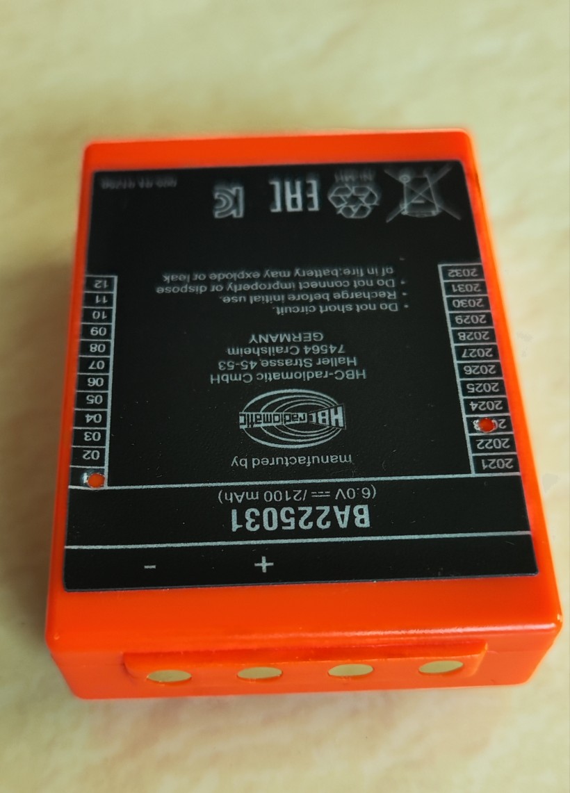 工程机械遥控之钥：揭秘中联三一徐工泵车行车天车遥控器