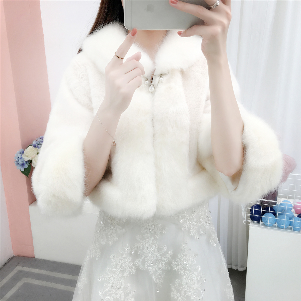 Wedding shawl winter 2022 new winter white coat bride bride bride dress suit thickened