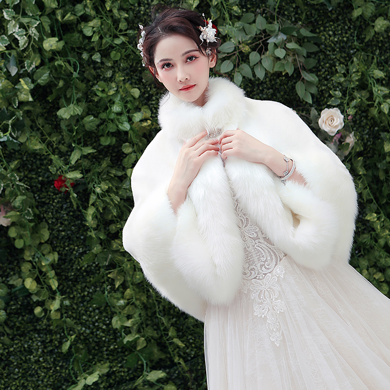 Wedding dress Shoulder Winter Wedding Winter Wedding Winter Warm Cloak Bridal Fur Cloak Dresses Thickened Outside of the Wedding Winter